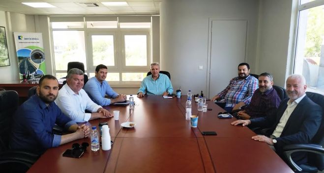 &Sigma;&upsilon;&nu;ά&nu;&tau;&eta;&sigma;&eta; &Pi;&alpha;&pi;&alpha;&delta;&omicron;&gamma;&iota;ά&nu;&nu;&eta; - &Mu;&alpha;&rho;&kappa;&omicron;&gamma;&iota;&alpha;&nu;&nu;ά&kappa;&eta;