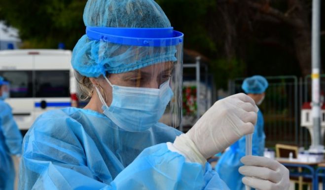 Προληπτικοί διαγνωστικοί έλεγχοι (rapid tests) στους ωφελούμενους του  Κοινωνικού Παντοπωλείου