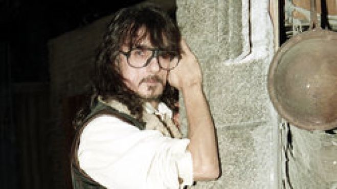 &Sigma;ή&mu;&epsilon;&rho;&alpha; &eta; &kappa;&eta;&delta;&epsilon;ί&alpha; &tau;&omicron;&upsilon; &eta;&theta;&omicron;&pi;&omicron;&iota;&omicron;ύ &Sigma;&tau;ά&theta;&eta; &Psi;ά&lambda;&tau;&eta;