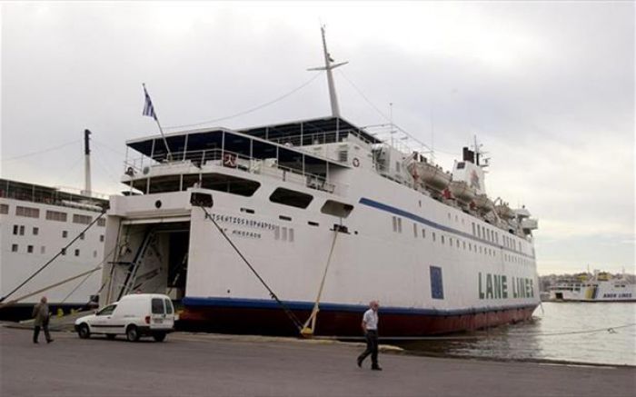 Τέλος στην "ομηρία" του Βιτσέντζος λόγω ανέμων