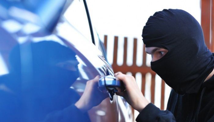 Έκλεψαν το αυτοκίνητο Χανιώτη και την επόμενη ημέρα το... "επέστρεψαν"