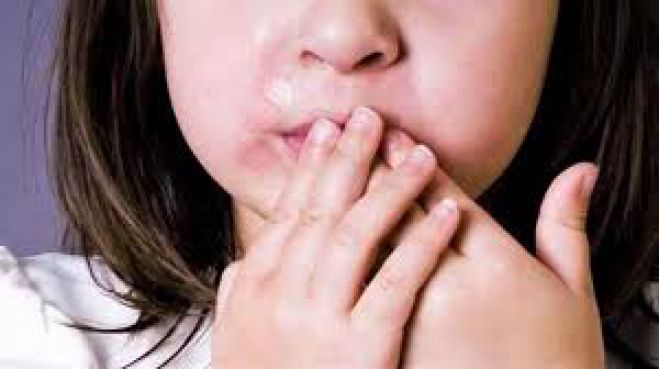 &Omicron; &pi;&alpha;&tau;έ&rho;&alpha;&sigmaf; &pi;&alpha;&rho;&alpha;&delta;έ&chi;&tau;&eta;&kappa;&epsilon; ό&tau;&iota; &chi;&tau;ύ&pi;&eta;&sigma;&epsilon; &tau;&eta;&nu; &kappa;ό&rho;&eta;- &pi;&lambda;έ&omicron;&nu; &sigma;&tau;&eta; &phi;&upsilon;&lambda;&alpha;&kappa;ή