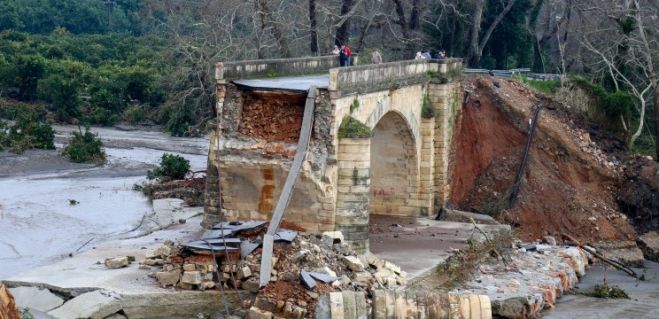 &Delta;&iota;&alpha;&mu;&alpha;&rho;&tau;&upsilon;&rho;ί&alpha; &kappa;&alpha;&tau;&omicron;ί&kappa;&omega;&nu; &tau;&omicron;&upsilon; &Alpha;&lambda;&iota;&kappa;&iota;&alpha;&nu;&omicron;ύ &sigma;&tau;&omicron;&nu; &Alpha;&nu;&tau;&iota;&pi;&epsilon;&rho;&iota;&phi;&epsilon;&rho;&epsilon;&iota;ά&rho;&chi;&eta; &Chi;&alpha;&nu;ί&omega;&nu;