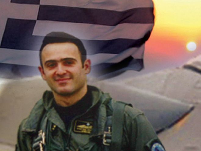 &Alpha;&rho;&chi;&iota;&epsilon;&rho;&alpha;&tau;&iota;&kappa;ό &tau;&rho;&iota;&sigma;ά&gamma;&iota;&omicron; &alpha;ύ&rho;&iota;&omicron; &sigma;&tau;&alpha; &Chi;&alpha;&nu;&iota;ά &sigma;&tau;&eta; &mu;&nu;ή&mu;&eta; &tau;&omicron;&upsilon; &Sigma;&mu;&eta;&nu;&alpha;&gamma;&omicron;ύ &Eta;&lambda;&iota;ά&kappa;&eta;