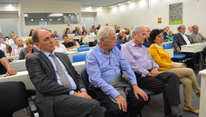 &Sigma;&tau;&alpha;&theta;ά&kappa;&eta;&sigmaf; &alpha;&pi;ό &Chi;&alpha;&nu;&iota;ά: &Tau;&omicron;&mu;ή &gamma;&iota;&alpha; &tau;&alpha; &kappa;ό&kappa;&kappa;&iota;&nu;&alpha; &delta;ά&nu;&epsilon;&iota;&alpha; &omicron; &epsilon;&xi;&omega;&delta;&iota;&kappa;&alpha;&sigma;&tau;&iota;&kappa;ό&sigmaf; &mu;&eta;&chi;&alpha;&nu;&iota;&sigma;&mu;ό&sigmaf;