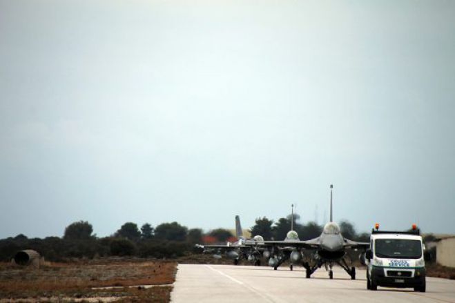 Συνεκπαίδευση Ελλήνων και Αμερικανών πιλότων στην 115 Π.Μ.