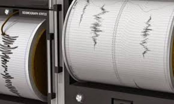 &Delta;ύ&omicron; &sigma;&epsilon;&iota;&sigma;&mu;&iota;&kappa;έ&sigmaf; &delta;&omicron;&nu;ή&sigma;&epsilon;&iota;&sigmaf; &nu;ό&tau;&iota;&alpha; &tau;&omega;&nu; &Chi;&alpha;&nu;ί&omega;&nu;