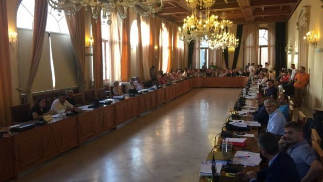 &Sigma;&upsilon;&nu;&epsilon;&delta;&rho;&iota;ά&zeta;&epsilon;&iota; &alpha;&pi;ό&psi;&epsilon; &tau;&omicron; &Delta;&eta;&mu;&omicron;&tau;&iota;&kappa;ό &Sigma;&upsilon;&mu;&beta;&omicron;ύ&lambda;&iota;&omicron; &Eta;&rho;&alpha;&kappa;&lambda;&epsilon;ί&omicron;&upsilon;