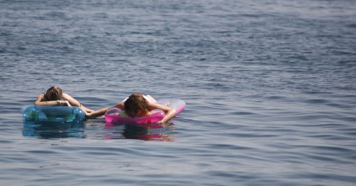 &Pi;&epsilon;&rho;&iota;&pi;έ&tau;&epsilon;&iota;&alpha; &gamma;&iota;&alpha; &alpha;&nu;ή&lambda;&iota;&kappa;&omicron;&upsilon;&sigmaf; &sigma;&tau;&eta; &theta;ά&lambda;&alpha;&sigma;&sigma;&alpha;