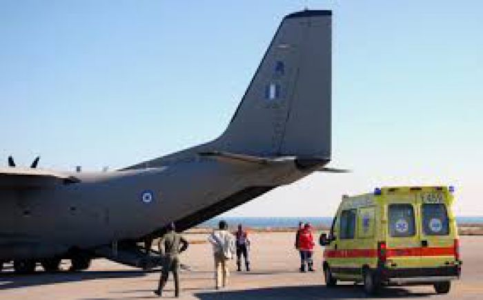 Διπλή αεροδιακομιδή για να σωθεί νεογέννητο