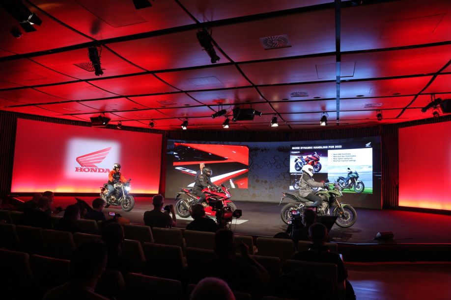 Η CBR1000RR-R Fireblade SP 30th Anniversary και το νέο ADV350 στο επίκεντρο του ενδιαφέροντος μεταξύ των μοντέλων της Honda στην 2021 EICMA