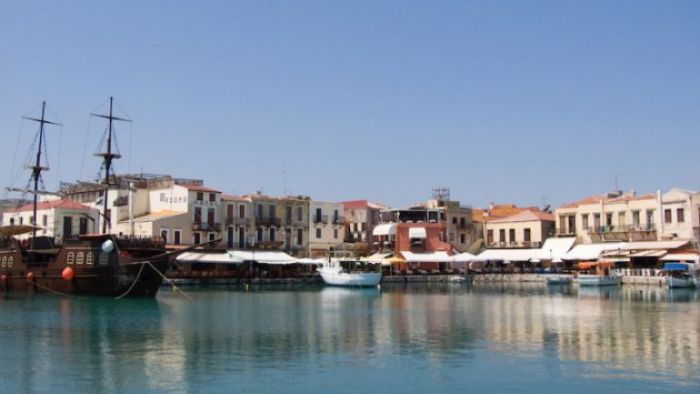 Έ&nu;&alpha; ... &pi;&lambda;&omicron;ί&omicron; &gamma;&iota;&alpha; &tau;&omicron; &Rho;έ&theta;&upsilon;&mu;&nu;&omicron; - &Omicron;&mu;ά&delta;&alpha; &delta;&iota;&alpha;&chi;&epsilon;ί&rho;&iota;&sigma;&eta;&sigmaf; &gamma;&iota;&alpha; &nu;&alpha; &beta;&rho;&epsilon;&theta;&epsilon;ί &lambda;ύ&sigma;&eta;