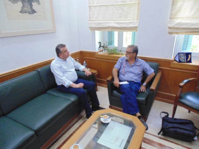 &Mu;&epsilon; &epsilon;&pi;ί&kappa;&epsilon;&nu;&tau;&rho;&omicron; &tau;&eta;&nu; &eta;&lambda;&epsilon;&kappa;&tau;&rho;&omicron;&delta;ό&tau;&eta;&sigma;&eta; &sigma;&tau;&eta; &Sigma;&pi;&iota;&nu;&alpha;&lambda;ό&gamma;&kappa;&alpha; &Sigma;&upsilon;&nu;ά&nu;&tau;&eta;&sigma;&eta; &Pi;&epsilon;&rho;&iota;&phi;&epsilon;&rho;&epsilon;&iota;ά&rho;&chi;&eta; &Kappa;&rho;ή&tau;&eta;&sigmaf; &mu;&epsilon; &tau;&omicron; &Delta;ή&mu;&alpha;&rho;&chi;&omicron; &Alpha;&gamma;ί&omicron;&upsilon; &Nu;&iota;&kappa;&omicron;&lambda;ά&omicron;&upsilon;