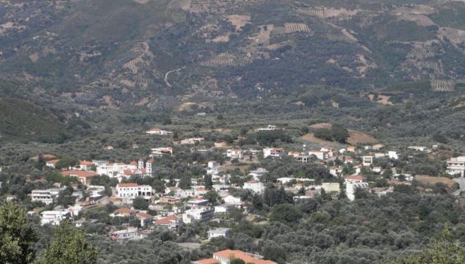 &Pi;&alpha;&rho;&alpha;&iota;&tau;ή&theta;&eta;&kappa;&epsilon; &eta; &pi;&rho;ό&epsilon;&delta;&rho;&omicron;&sigmaf; &tau;&omicron;&upsilon; &delta;&eta;&mu;&omicron;&tau;&iota;&kappa;&omicron;ύ &sigma;&upsilon;&mu;&beta;&omicron;&upsilon;&lambda;ί&omicron;&upsilon; &tau;&omicron;&upsilon; &Delta;ή&mu;&omicron;&upsilon; &Kappa;&alpha;&nu;&tau;ά&nu;&omicron;&upsilon;-&Sigma;&epsilon;&lambda;ί&nu;&omicron;&upsilon;