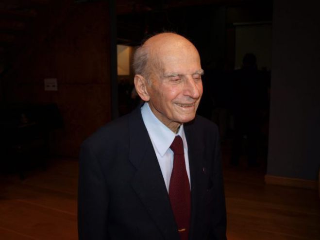 &laquo;&Epsilon;&phi;&upsilon;&gamma;&epsilon;&raquo; &omicron; &delta;&iota;&alpha;&kappa;&epsilon;&kappa;&rho;&iota;&mu;έ&nu;&omicron;&sigmaf; &Chi;&alpha;&nu;&iota;ώ&tau;&eta;&sigmaf; &Pi;&omicron;&lambda;&iota;&tau;&iota;&kappa;ό&sigmaf; &Mu;&eta;&chi;&alpha;&nu;&iota;&kappa;ό&sigmaf; &Pi;&alpha;ύ&lambda;&omicron;&sigmaf; &Pi;&alpha;&upsilon;&lambda;ά&kappa;&eta;&sigmaf;