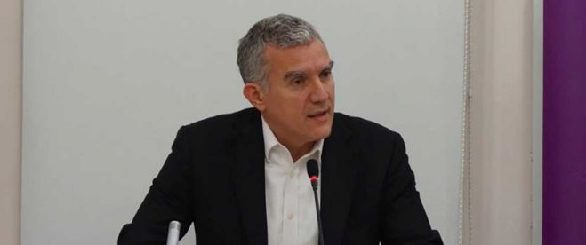 &Beta;&omicron;&lambda;&omicron;&upsilon;&delta;ά&kappa;&eta;&sigmaf; &sigma;&tau;&omicron; &Beta;&epsilon;&rho;&omicron;&lambda;ί&nu;&omicron;: &laquo;&Eta; &Epsilon;&lambda;&lambda;ά&delta;&alpha; &upsilon;&pi;&epsilon;&rho;&alpha;&sigma;&pi;ί&zeta;&epsilon;&tau;&alpha;&iota; &tau;&alpha; &sigma;ύ&nu;&omicron;&rho;ά &tau;&eta;&sigmaf;, &tau;&alpha; &omicron;&pi;&omicron;ί&alpha; &epsilon;ί&nu;&alpha;&iota; &kappa;&alpha;&iota; &sigma;ύ&nu;&omicron;&rho;&alpha; &tau;&eta;&sigmaf; &Epsilon;&upsilon;&rho;ώ&pi;&eta;&sigmaf;&raquo;.