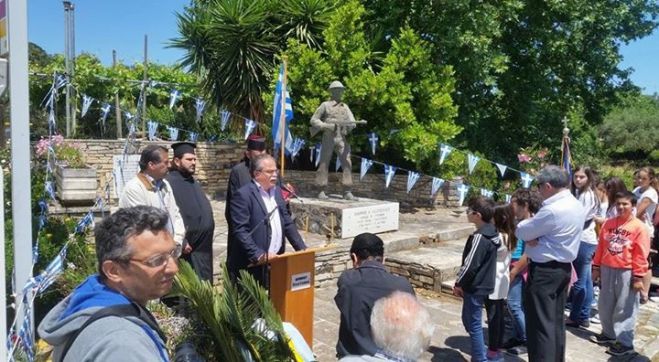 &Sigma;&upsilon;&nu;&epsilon;&chi;ί&zeta;&omicron;&nu;&tau;&alpha;&iota; &omicron;&iota; &epsilon;&kappa;&delta;&eta;&lambda;ώ&sigma;&epsilon;&iota;&sigmaf; &gamma;&iota;&alpha; &tau;&eta;&nu; "&Mu;ά&chi;&eta; &tau;&eta;&sigmaf; &Kappa;&rho;ή&tau;&eta;&sigmaf;" &sigma;&tau;&omicron;&nu; &Delta;ή&mu;&omicron; &Pi;&lambda;&alpha;&tau;&alpha;&nu;&iota;ά