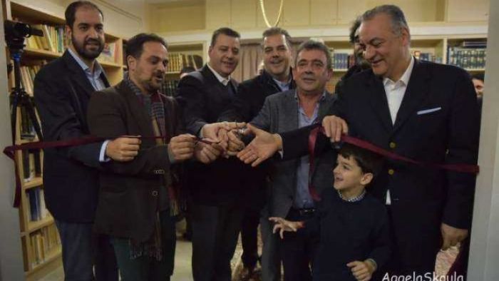 &Alpha;&nu;ώ&gamma;&epsilon;&iota;&alpha;: &Epsilon;&gamma;&kappa;&alpha;&iota;&nu;&iota;ά&sigma;&tau;&eta;&kappa;&epsilon; &eta; &beta;&iota;&beta;&lambda;&iota;&omicron;&theta;ή&kappa;&eta; - &delta;&omega;&rho;&epsilon;ά &tau;&eta;&sigmaf; &omicron;&iota;&kappa;&omicron;&gamma;έ&nu;&epsilon;&iota;&alpha;&sigmaf; &laquo;&Kappa;&omicron;&upsilon;&nu;&tau;&omicron;&beta;&alpha;&gamma;&gamma;έ&lambda;&eta;&raquo;
