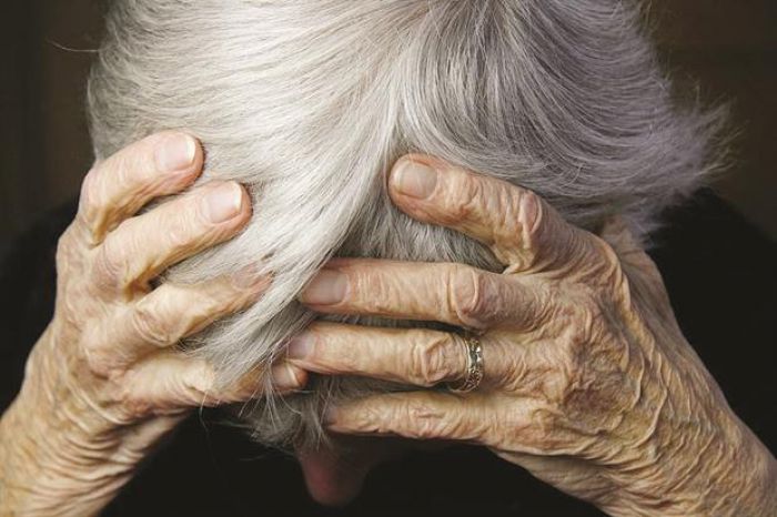 &Alpha;&pi;&alpha;&tau;&epsilon;ώ&nu;&epsilon;&sigmaf; &tau;&eta;&nu; έ&pi;&epsilon;&iota;&sigma;&alpha;&nu; &nu;&alpha; &tau;&omicron;&upsilon;&sigmaf; &delta;ώ&sigma;&epsilon;&iota; 40.000 &epsilon;&upsilon;&rho;ώ