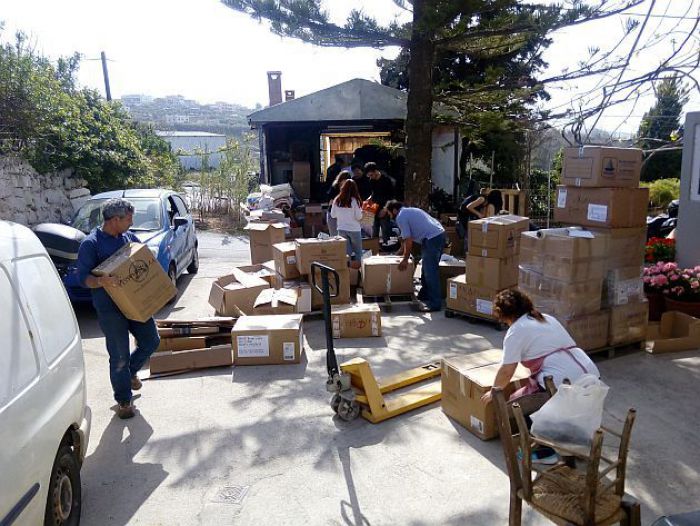 &Alpha;&pi;&omicron;&sigma;&tau;&omicron;&lambda;ή &upsilon;&lambda;&iota;&kappa;ή&sigmaf; &beta;&omicron;ή&theta;&epsilon;&iota;&alpha;&sigmaf; &sigma;&tau;&omicron;&upsilon;&sigmaf; &pi;&rho;ό&sigma;&phi;&upsilon;&gamma;&epsilon;&sigmaf; &alpha;&pi;ό &tau;&omicron; &Rho;έ&theta;&upsilon;&mu;&nu;&omicron;