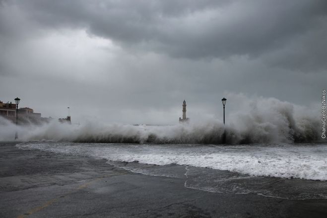 Έ&rho;&chi;&epsilon;&tau;&alpha;&iota; &nu;έ&alpha; &kappa;&alpha;&kappa;&omicron;&kappa;&alpha;&iota;&rho;ί&alpha; &kappa;&alpha;&iota; &sigma;&tau;&eta; &Kappa;&rho;ή&tau;&eta;