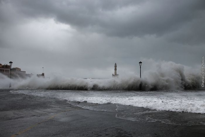 Έ&rho;&chi;&epsilon;&tau;&alpha;&iota; &nu;έ&alpha; &kappa;&alpha;&kappa;&omicron;&kappa;&alpha;&iota;&rho;ί&alpha; &kappa;&alpha;&iota; &sigma;&tau;&eta; &Kappa;&rho;ή&tau;&eta;