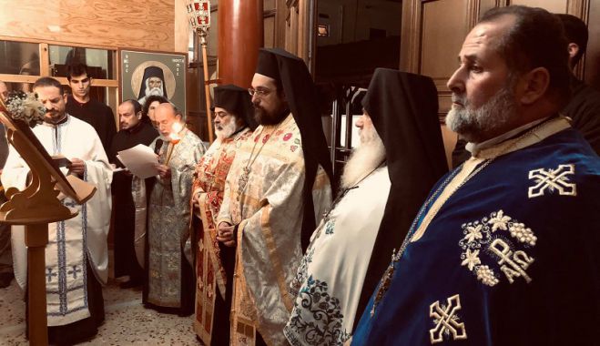 &Eta; &gamma;&iota;&omicron;&rho;&tau;ή &tau;&omicron;&upsilon; &Mu;&eta;&tau;&rho;&omicron;&pi;&omicron;&lambda;ί&tau;&eta; &kappa;&alpha;&iota; &tau;&omicron;&upsilon; &pi;&rho;&omega;&tau;&omicron;&sigma;ύ&gamma;&kappa;&epsilon;&lambda;&omicron;&upsilon; &tau;&eta;&sigmaf; &Mu;&eta;&tau;&rho;ό&pi;&omicron;&lambda;&eta;&sigmaf; &Kappa;&upsilon;&delta;&omega;&nu;ί&alpha;&sigmaf; &kappa;&alpha;&iota; &Alpha;&pi;&omicron;&kappa;&omicron;&rho;ώ&nu;&omicron;&upsilon;