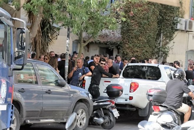 &Lambda;&eta;&sigma;&tau;&epsilon;ί&alpha; Creta Maris:&Tau;έ&lambda;&omicron;&sigmaf; &sigma;&tau;&eta;&nu; &pi;&omicron;&lambda;ύ&kappa;&rho;&omicron;&tau;&eta; &delta;ί&kappa;&eta;