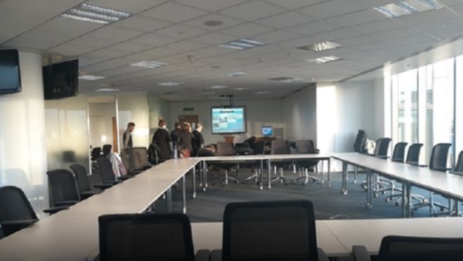 &Sigma;&epsilon; &sigma;&upsilon;&nu;ά&nu;&tau;&eta;&sigma;&eta; Erasmus+ &sigma;&tau;&omicron; &Lambda;&omicron;&nu;&delta;ί&nu;&omicron; &sigma;&upsilon;&mu;&mu;&epsilon;&tau;&epsilon;ί&chi;&epsilon; &tau;&omicron; &Kappa;&Pi;&Epsilon; &Beta;ά&mu;&omicron;&upsilon;