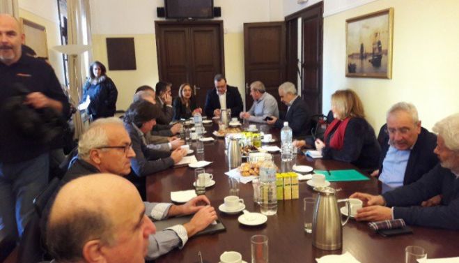 &Pi;&alpha;&rho;&omicron;&upsilon;&sigma;ί&alpha; &tau;&omicron;&upsilon; &Sigma;&omega;&kappa;&rho;ά&tau;&eta; &Phi;ά&mu;&epsilon;&lambda;&lambda;&omicron;&upsilon; &sigma;ύ&sigma;&kappa;&epsilon;&psi;&eta; &gamma;&iota;&alpha; &tau;&eta;&nu; &lambda;&epsilon;&iota;&psi;&upsilon;&delta;&rho;ί&alpha; &sigma;&tau;&eta;&nu; &Kappa;&rho;ή&tau;&eta;