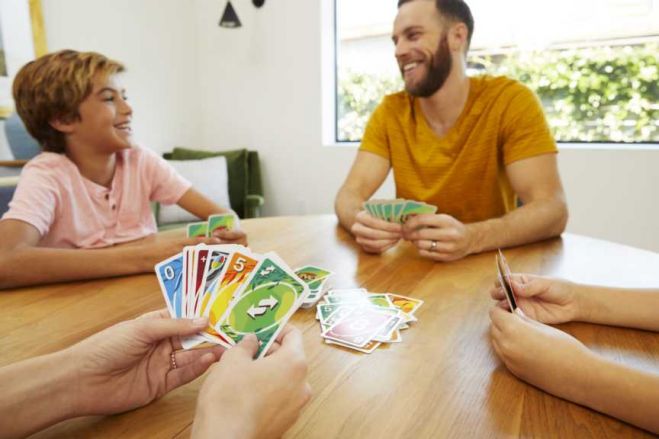 UNO®: 50 χρόνια φέρνει τους ανθρώπους πιο κοντά!