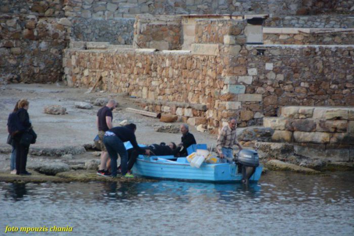 Τουρίστρια τραυματίστηκε στο ενετικό λιμάνι των Χανίων