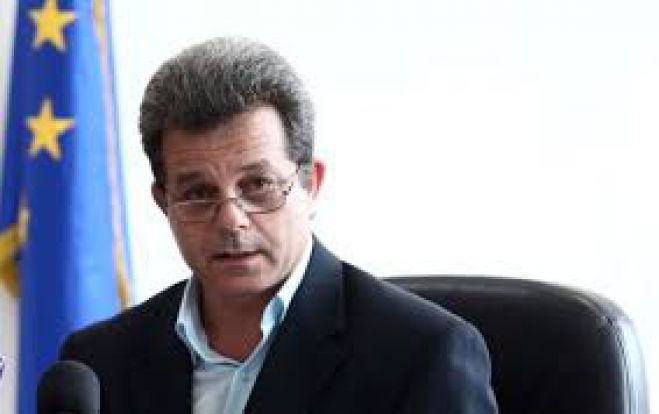 &Sigma;&upsilon;&nu;ά&nu;&tau;&eta;&sigma;&eta; &Beta;&alpha;&sigma;ί&lambda;&eta; &Lambda;&alpha;&mu;&pi;&rho;&iota;&nu;&omicron;ύ &mu;&epsilon; &tau;&omicron;&nu; &Gamma;.&Gamma; &Alpha;&theta;&lambda;&eta;&tau;&iota;&sigma;&mu;&omicron;ύ