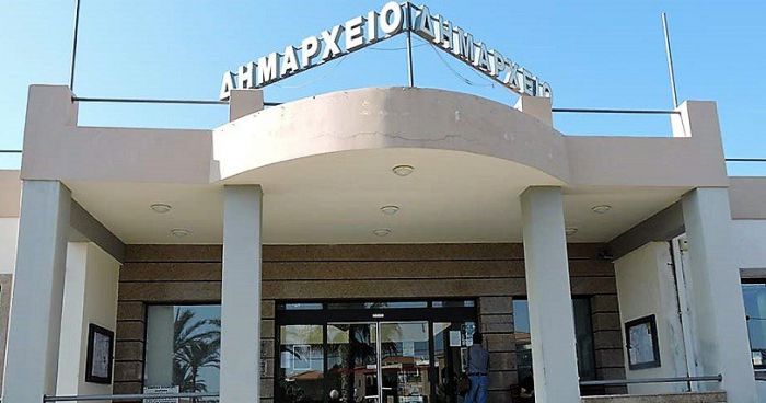 &Kappa;&lambda;&epsilon;&iota;&sigma;&tau;έ&sigmaf; &omicron;&iota; &Upsilon;&pi;&eta;&rho;&epsilon;&sigma;ί&epsilon;&sigmaf; &tau;&omicron;&upsilon; &Delta;ή&mu;&omicron;&upsilon; &Pi;&lambda;&alpha;&tau;&alpha;&nu;&iota;ά