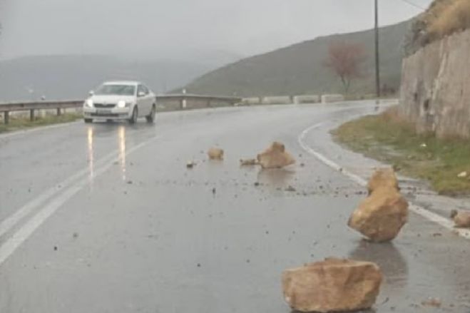 &laquo;&Pi;&nu;ί&gamma;&eta;&kappa;&alpha;&nu;&raquo; &tau;&alpha; &nu;ό&tau;&iota;&alpha; &tau;&omega;&nu; &Chi;&alpha;&nu;ί&omega;&nu;