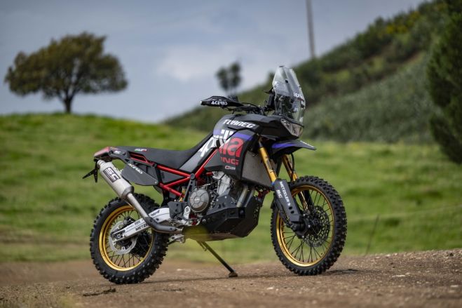 ΞΕΚΙΝΑ Η ΣΕΖΟΝ 2024 APRILIA TUAREG RACING