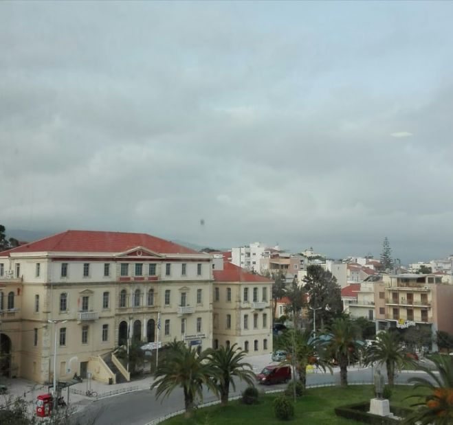 &Omicron; &kappa;&alpha;&iota;&rho;ό&sigmaf; &sigma;&tau;&eta;&nu; &Kappa;&rho;ή&tau;&eta; &sigma;ή&mu;&epsilon;&rho;&alpha;