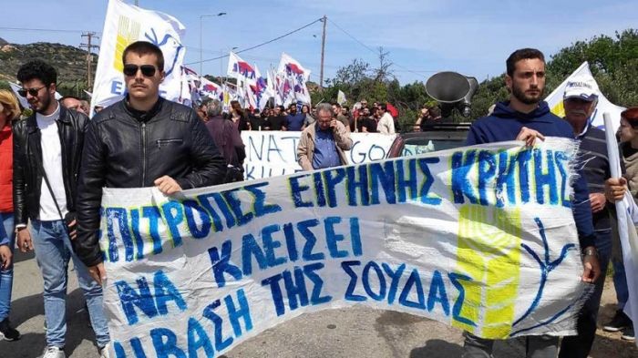 Παγκρήτια κινητοποίηση στην βάση της Σούδας