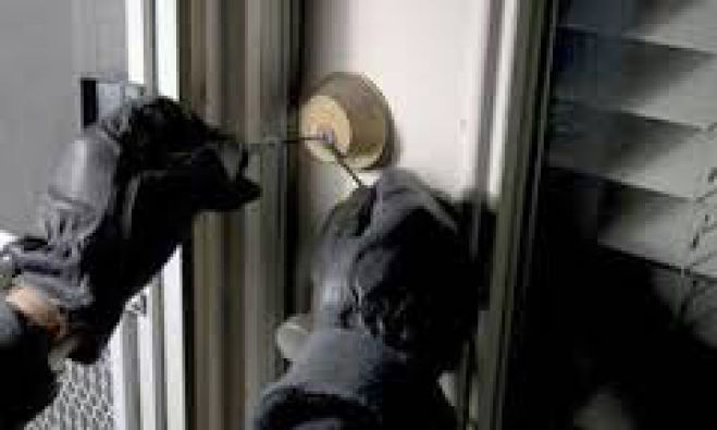 &laquo;&Chi;&tau;&upsilon;&pi;&omicron;ύ&sigma;&epsilon;&raquo; &delta;&omega;&mu;ά&tau;&iota;&alpha; &xi;&epsilon;&nu;&omicron;&delta;&omicron;&chi;&epsilon;ί&omega;&nu;