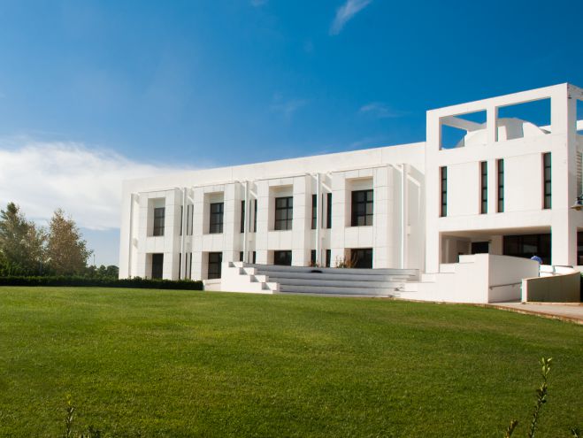 &Iota;&Tau;&Epsilon;: &Alpha;&pi;ό &tau;&eta;&nu; &Kappa;&rho;ή&tau;&eta; &sigma;&tau;&eta;&nu; &kappa;&omicron;&rho;&upsilon;&phi;ή &tau;&omicron;&upsilon; &kappa;ό&sigma;&mu;&omicron;&upsilon;