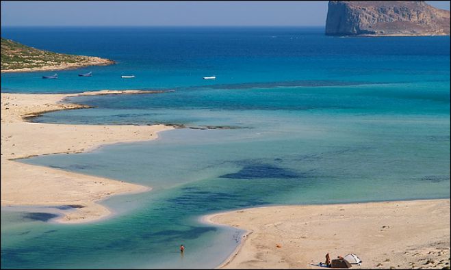 Στους πιο οικονομικούς ευρωπαϊκούς προορισμούς η Κρήτη για τους Βρετανούς