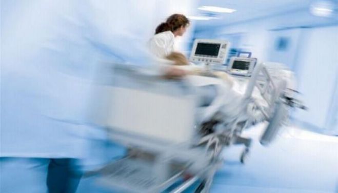 &Delta;&epsilon;&nu; &tau;&alpha; &kappa;&alpha;&tau;ά&phi;&epsilon;&rho;&epsilon; &omicron; 22&chi;&rho;&omicron;&nu;&omicron;&sigmaf; &pi;&omicron;&upsilon; &tau;&rho;&alpha;&upsilon;&mu;&alpha;&tau;ί&sigma;&tau;&eta;&kappa;&epsilon; &sigma;&epsilon; &tau;&rho;&omicron;&chi;&alpha;ί&omicron; &tau;&omicron; &pi;&rho;&omega;ί &tau;&eta;&sigmaf; &Kappa;&upsilon;&rho;&iota;&alpha;&kappa;ή&sigmaf;