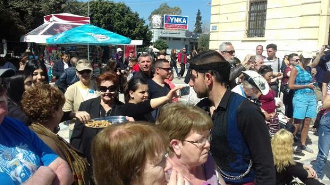 Κρητικό γλέντι στήθηκε για τους επισκέπτες κρουζιέρας