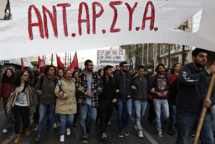 &Kappa;ά&lambda;&epsilon;&sigma;&mu;&alpha; &sigma;&epsilon; &delta;&iota;&alpha;&delta;ή&lambda;&omega;&sigma;&eta; &sigma;&tau;&iota;&sigmaf; 6/12 &sigma;&tau;&eta;&nu; &Pi;&lambda;&alpha;&tau;&epsilon;ί&alpha; &Delta;&eta;&mu;&omicron;&tau;&iota;&kappa;ή&sigmaf; &Alpha;&gamma;&omicron;&rho;ά&sigmaf;