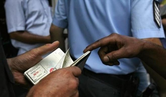 Συνελήφθησαν, πενήντα έξι  αλλοδαποί για πλαστογραφία πιστοποιητικών