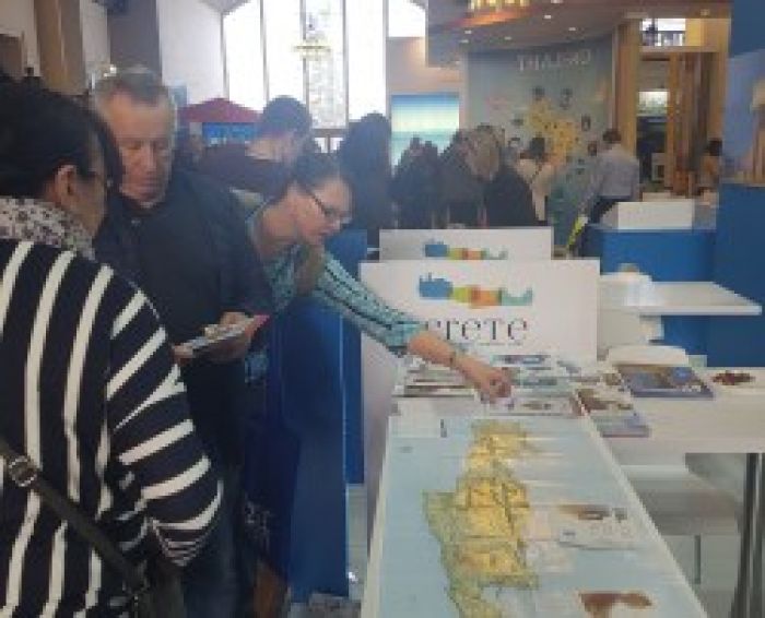 &Sigma;&upsilon;&mu;&mu;&epsilon;&tau;&omicron;&chi;ή &tau;&eta;&sigmaf; &Pi;&epsilon;&rho;&iota;&phi;έ&rho;&epsilon;&iota;&alpha;&sigmaf; &Kappa;&rho;ή&tau;&eta;&sigmaf; &sigma;&epsilon; &tau;&omicron;&upsilon;&rho;&iota;&sigma;&tau;&iota;&kappa;ή έ&kappa;&theta;&epsilon;&sigma;&eta; &sigma;&tau;&eta; &Delta;&alpha;&nu;ί&alpha;