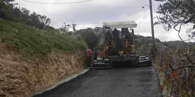 &Alpha;&sigma;&phi;&alpha;&lambda;&tau;&omicron;&sigma;&tau;&rho;ώ&sigma;&epsilon;&iota;&sigmaf; 400.000 &epsilon;&upsilon;&rho;ώ &sigma;&tau;&omicron; &Mu;&alpha;&lambda;&epsilon;&beta;ί&zeta;&iota;