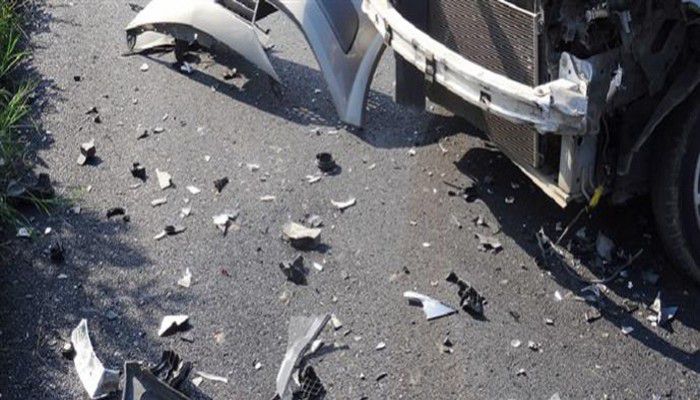 Αυτοκίνητο προσέκρουσε σε γκαράζ στα Χανιά