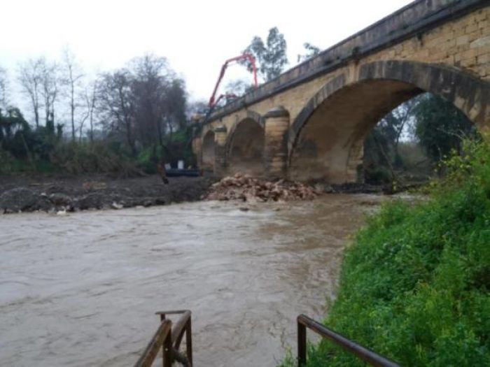 &Kappa;&alpha;&tau;έ&rho;&rho;&epsilon;&upsilon;&sigma;&epsilon; &tau;&mu;ή&mu;&alpha; &tau;&eta;&sigmaf; &gamma;έ&phi;&upsilon;&rho;&alpha;&sigmaf; &tau;&omicron;&upsilon; &Kappa;&epsilon;&rho;ί&tau;&eta; &sigma;&tau;&omicron;&nu; &Alpha;&lambda;&iota;&kappa;&iota;&alpha;&nu;ό