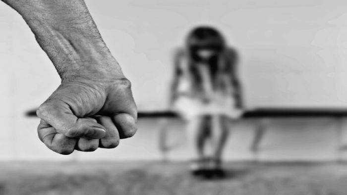 58 χρόνια κάθειρξη στον πατέρα από το Ηράκλειο που βίαζε την κόρη του